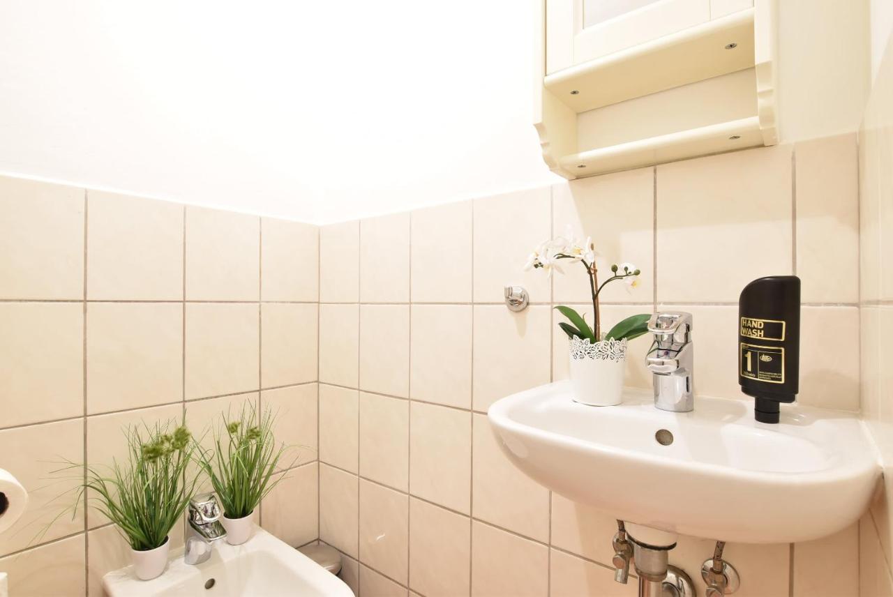 Huge Apartment In Awesome Location With Parking Innsbruck Exteriör bild