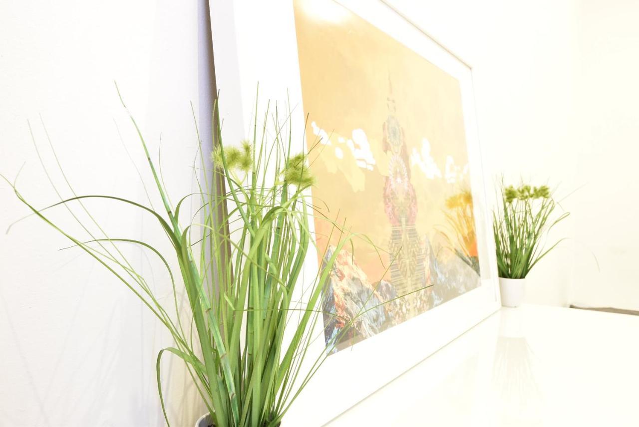 Huge Apartment In Awesome Location With Parking Innsbruck Exteriör bild
